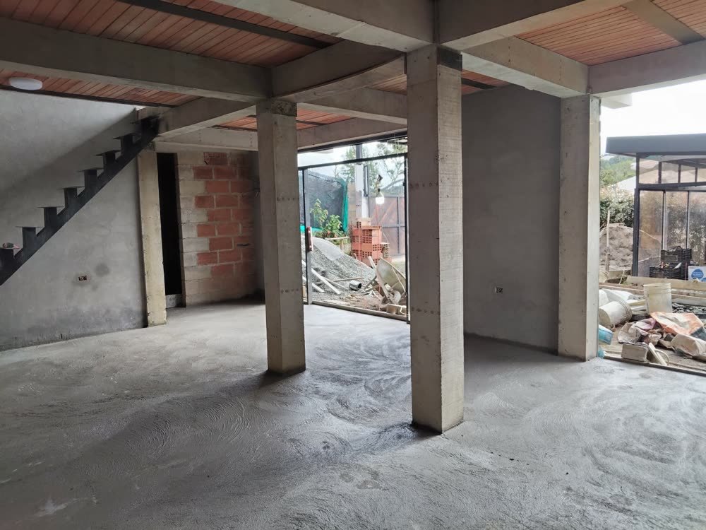 Zona social del primer nivel terminada
